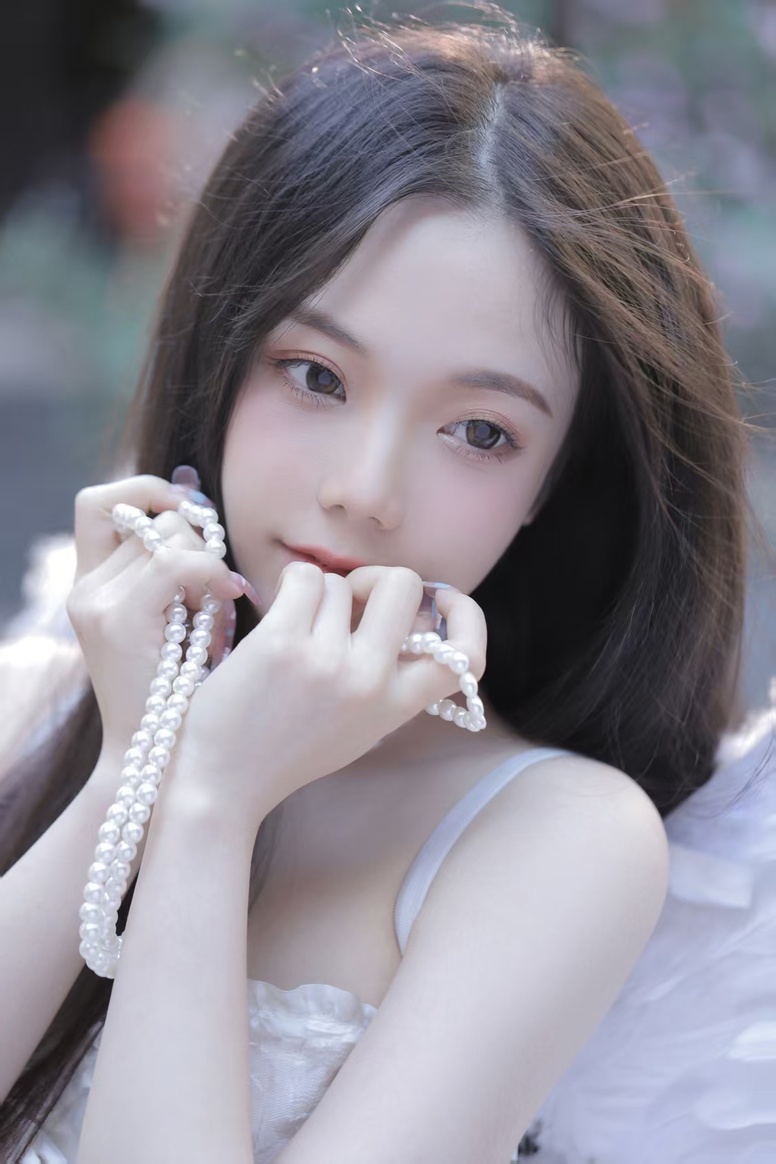 社会资本的迷思：为什么“人设”终究敌不过